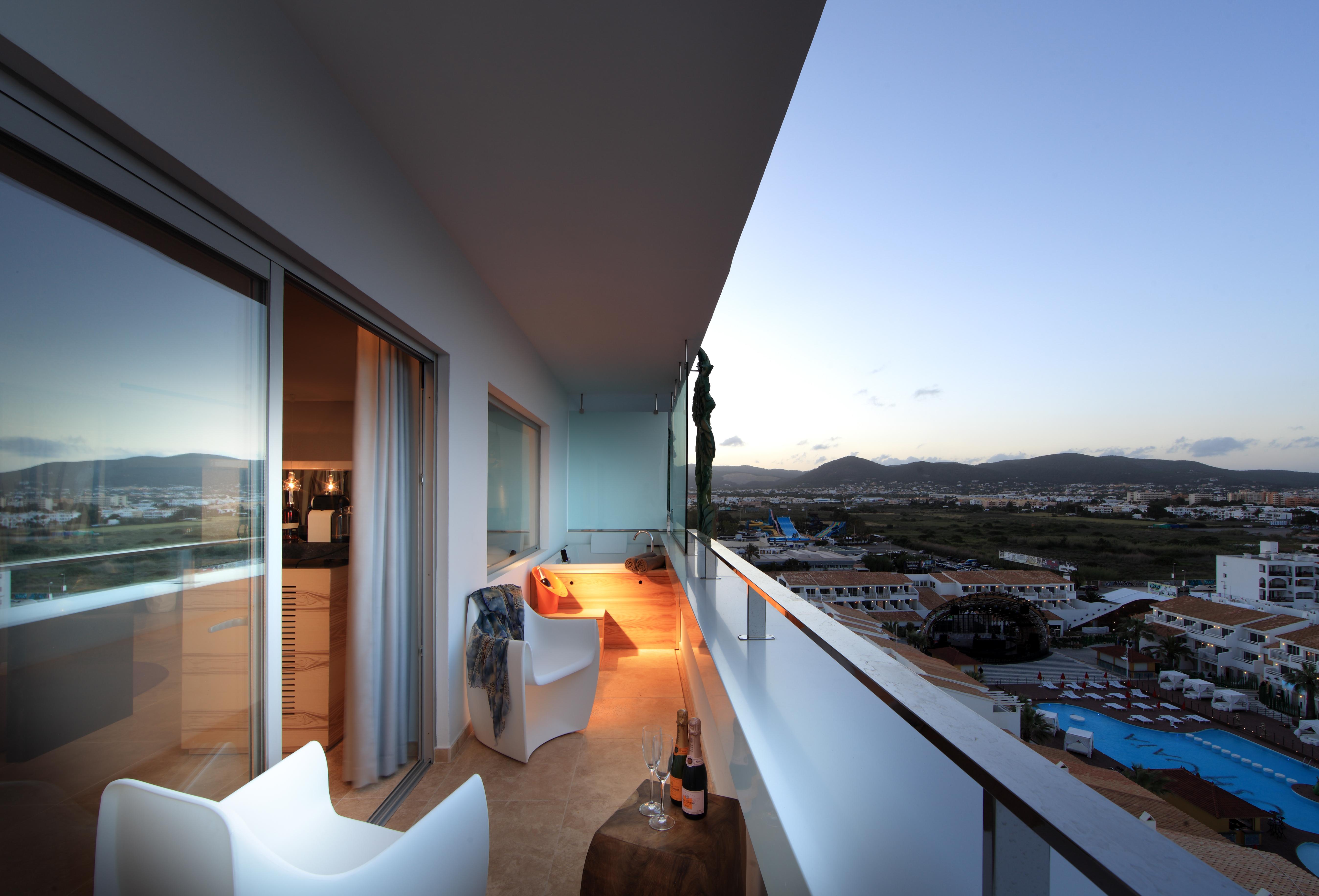 The Unexpected Ibiza - Ushuaia Club Entrance Included (adults Only) Hotel Platja d'en Bossa